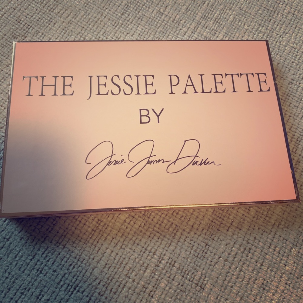 NEW Jessie James Decker Alex Persico Eye Palette
